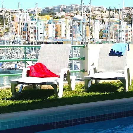 Marina 27